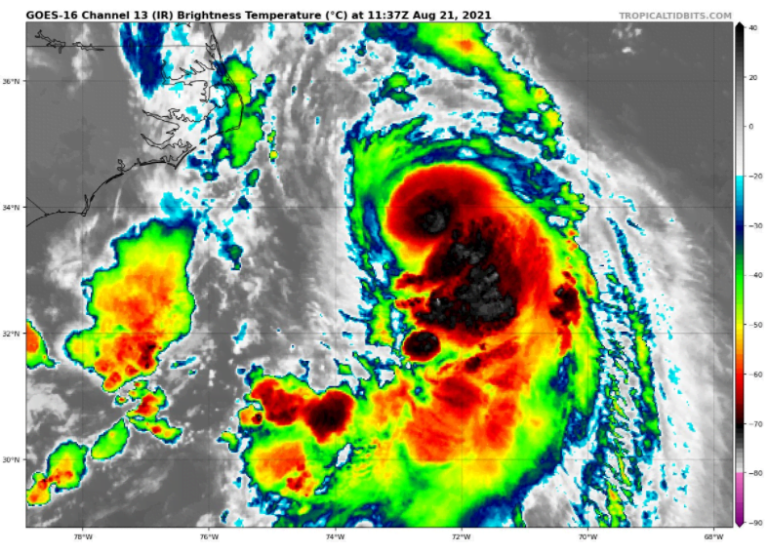 Tempestade tropical Henri a caminho do Nordeste dos Estados Unidos da América Tempestade tropical Henri a caminho do Nordeste dos Estados Unidos da América