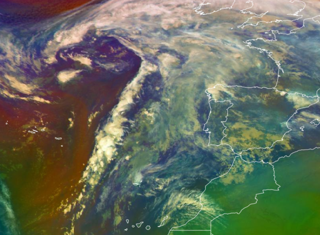 Chuva forte na Madeira entre sábado e domingo 4 e 5 de janeiro 2025 - possíveis inundaçõesenxurradas - saiba a previsão completa! Chuva forte na Madeira - Imagens de satélite mostram uma frente a caminho do arquipélago, bem organizada!