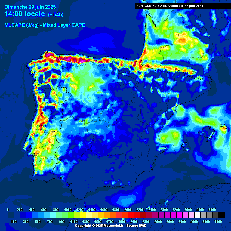 Trovoadas intensas, apesar da previsão de temperaturas até 45ºC? Saiba os detalhes do tempo no domingo, 29 de junho Bastante energia convectiva (CAPE) prevista pelo modelo ICON para domingo