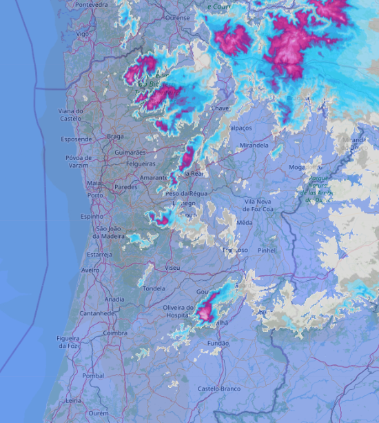 Neve acumulada no solo a partir da tarde de terça - mapas WRF-MeteoExploration