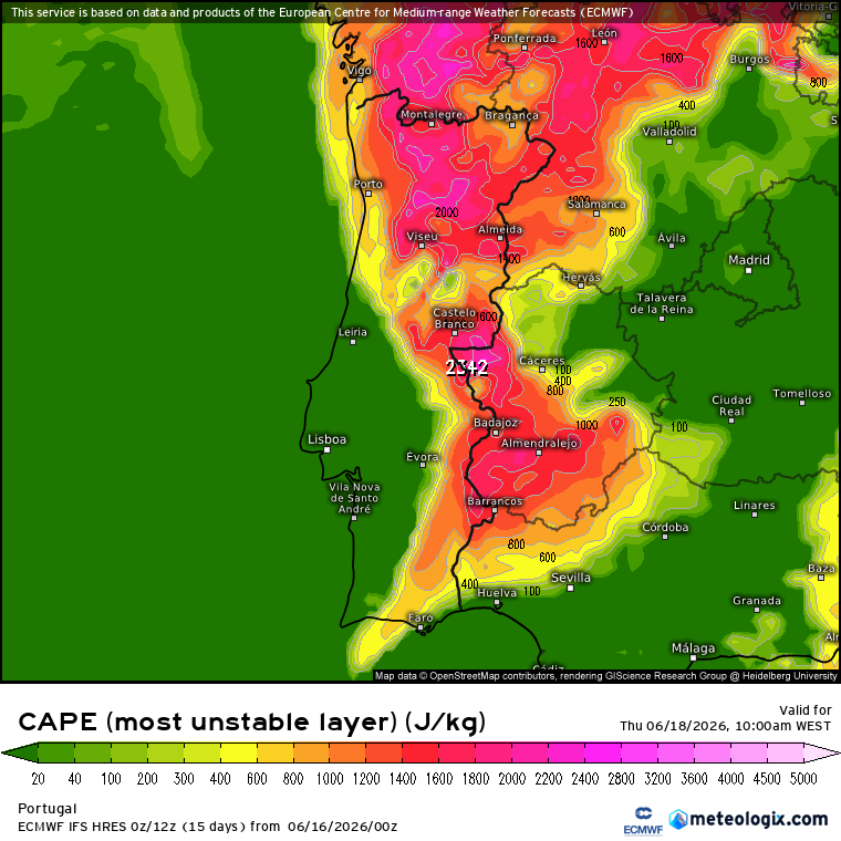As trovoadas não dão tréguas no Interior, e podem trazer fenómenos intensos localmente - saiba a previsão do tempo na quinta, 18 de junho Muita energia convectiva (CAPE) disponível para alimentar trovoadas nas regiões Norte e Centro