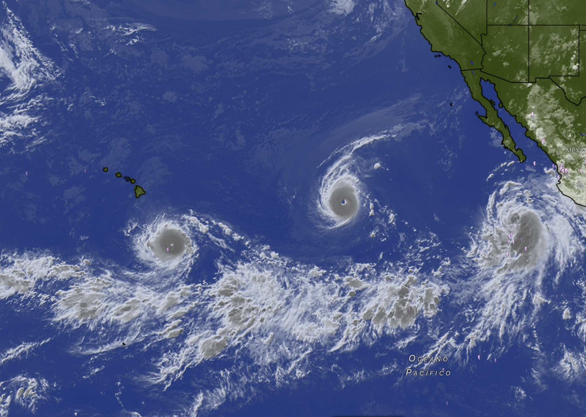 Uma fábrica de tempestades... Imagens impressionantes do satélite (através do site Windy)